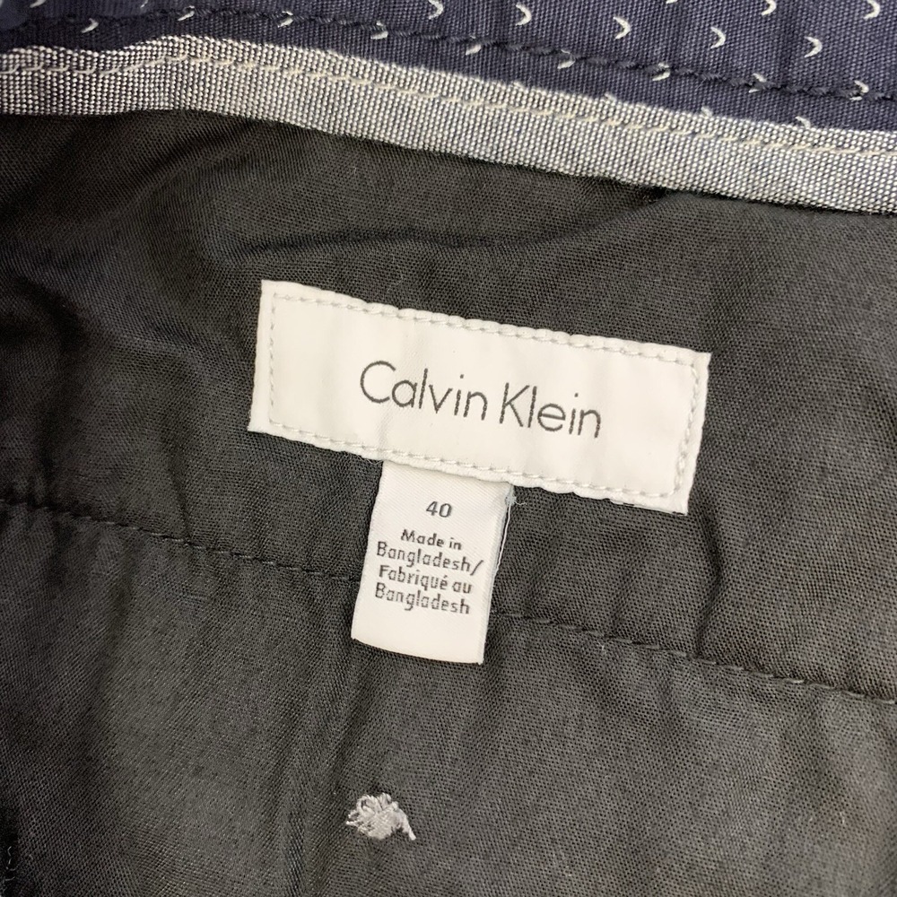 Calvin Klein Navy Blue Microdot Flat Front Men’s Shorts - Picture 3 of 4